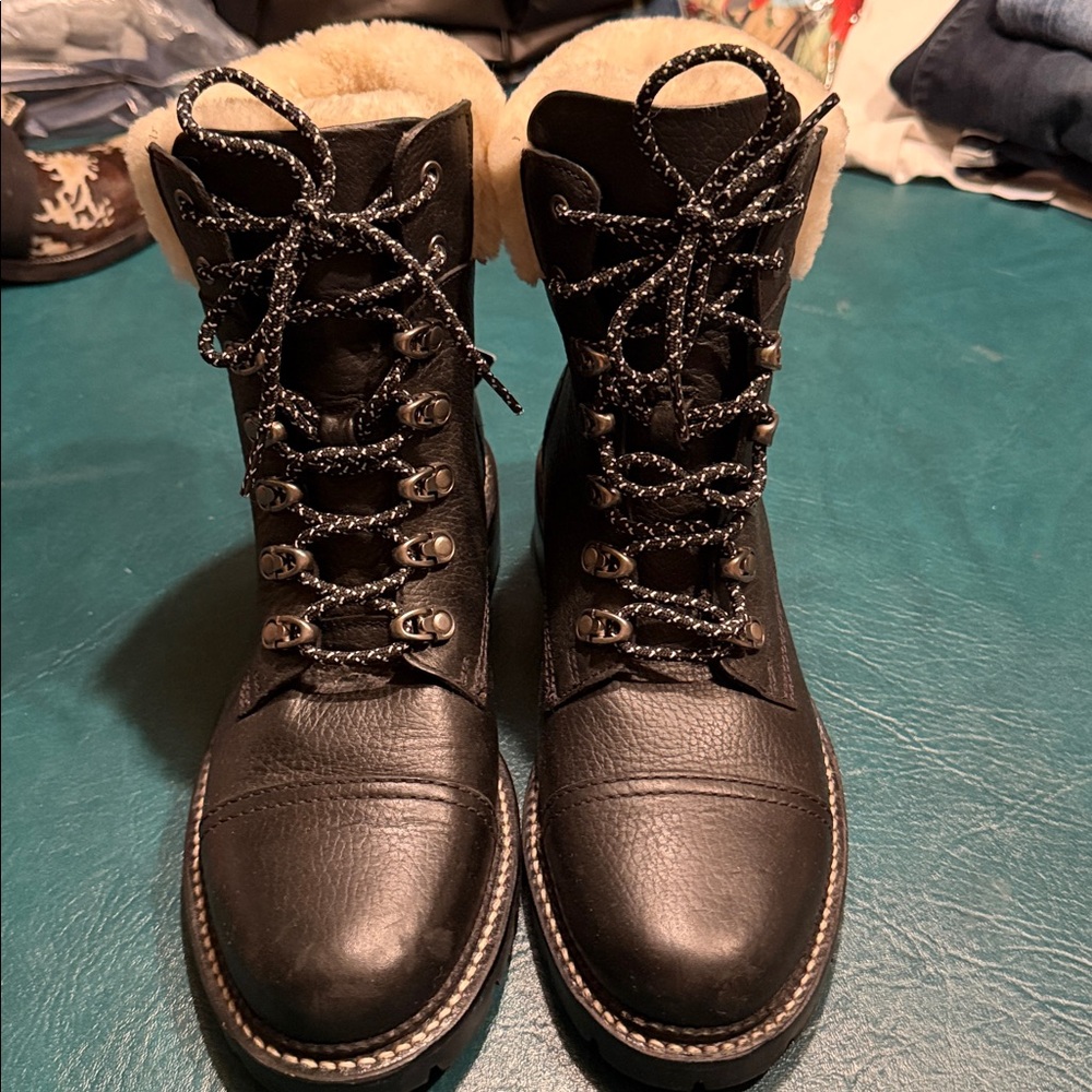 NWT FRYE Samantha Hiker Weatherproof Genuine Shearling Lace Up Boots - Picture 3 of 11
